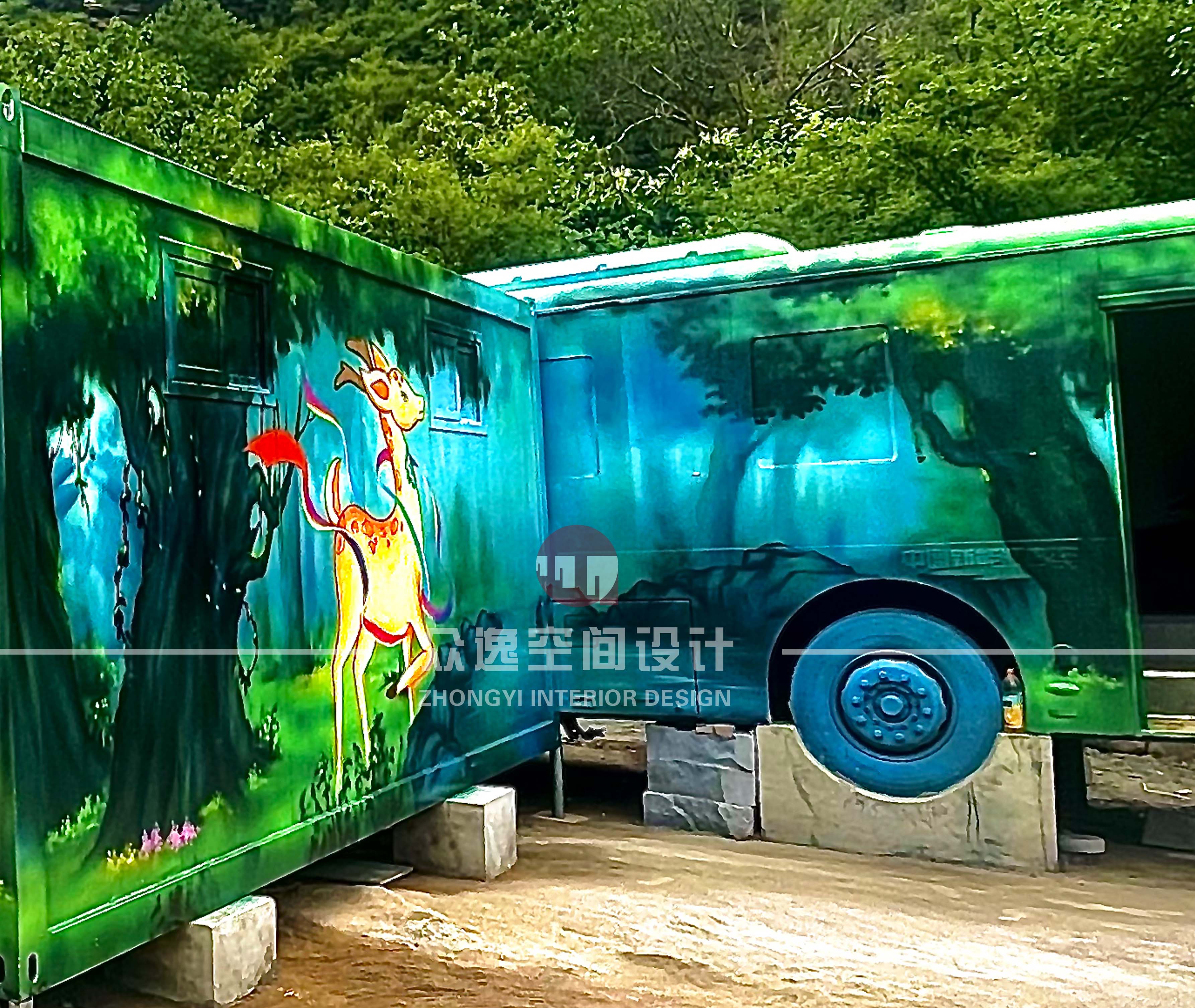 众逸规划山海市集大巴车.jpg